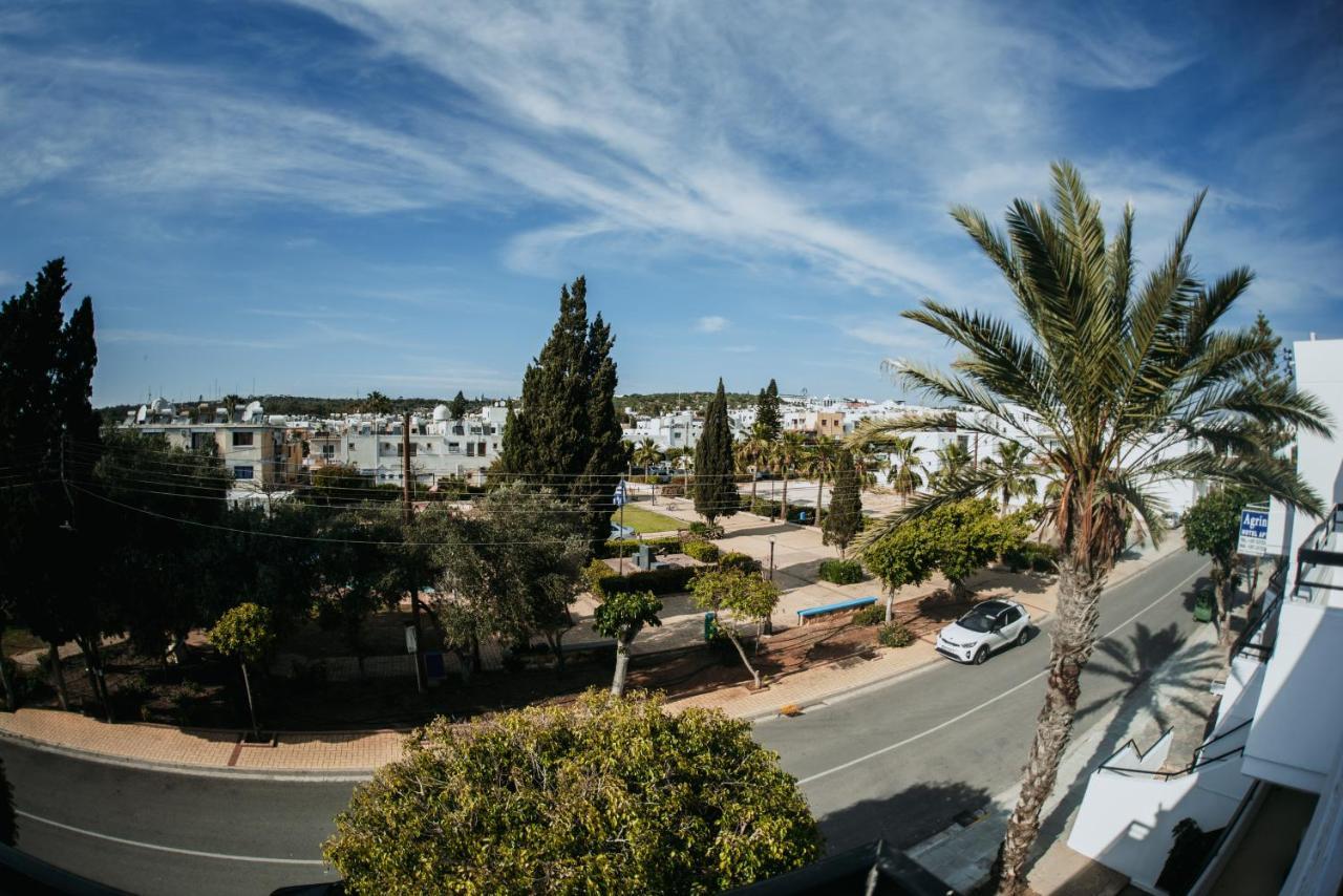 Ovis Hotel Apartments Ayia Napa Exterior foto